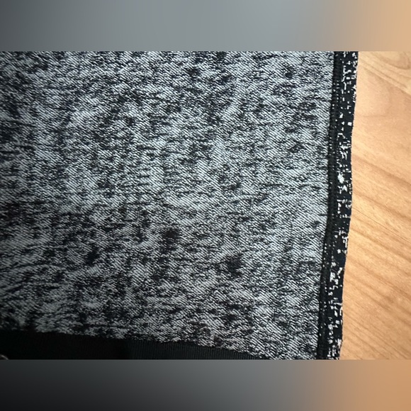 NWT Lululemon Vinyasa Wrap Scarf - Picture 6 of 8